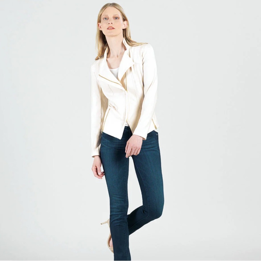 CLARA SUNWOO Cream Jacket - Picture 2 of 9